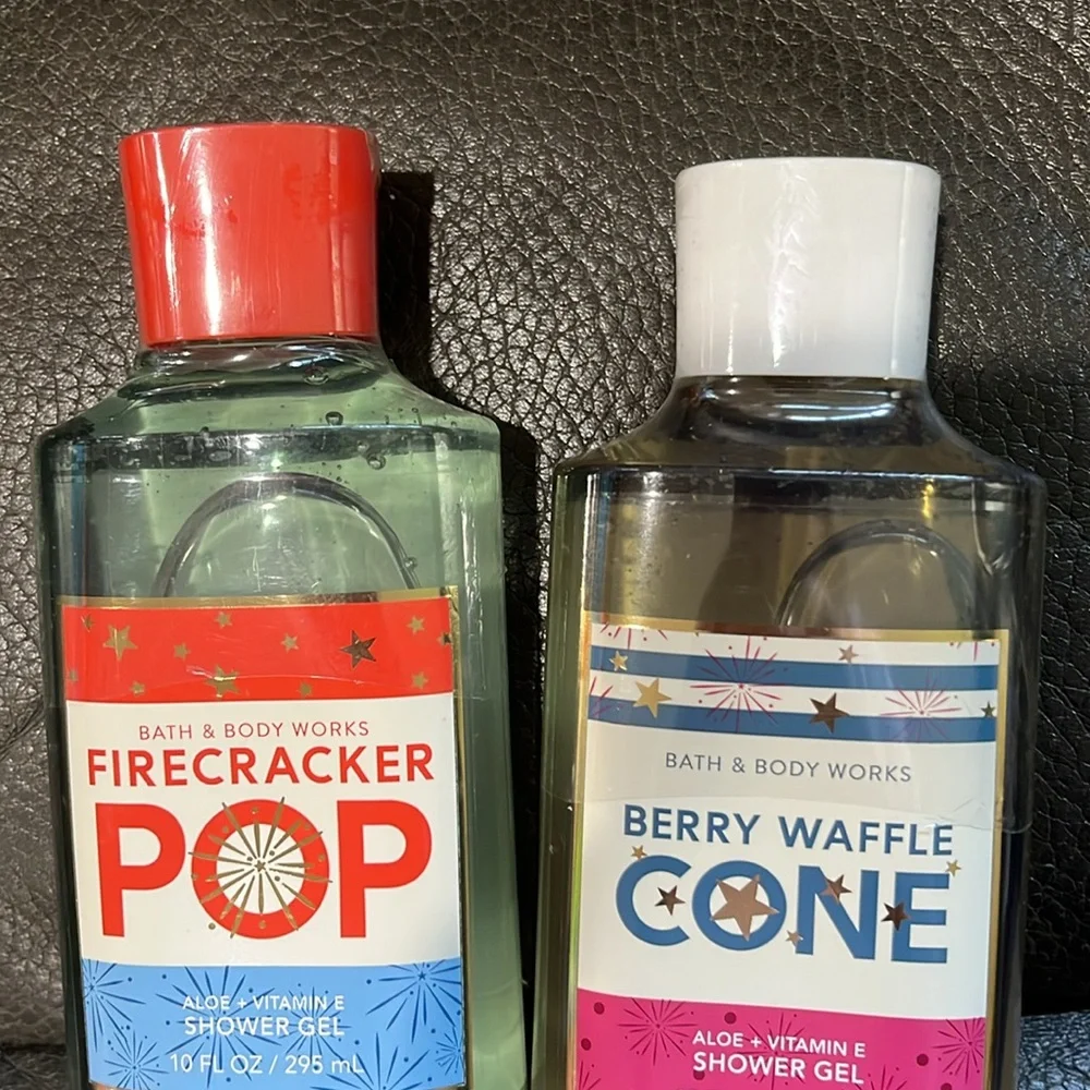 Bath & Body Works Shower Gel duo in firecracker pop and berry waffle cone